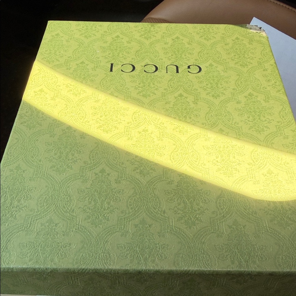 Gucci Olive Green and Beige Embossed Decorative Box - Picture 2 of 5